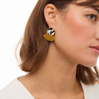 Brackish Feather Earrings: Camperdown