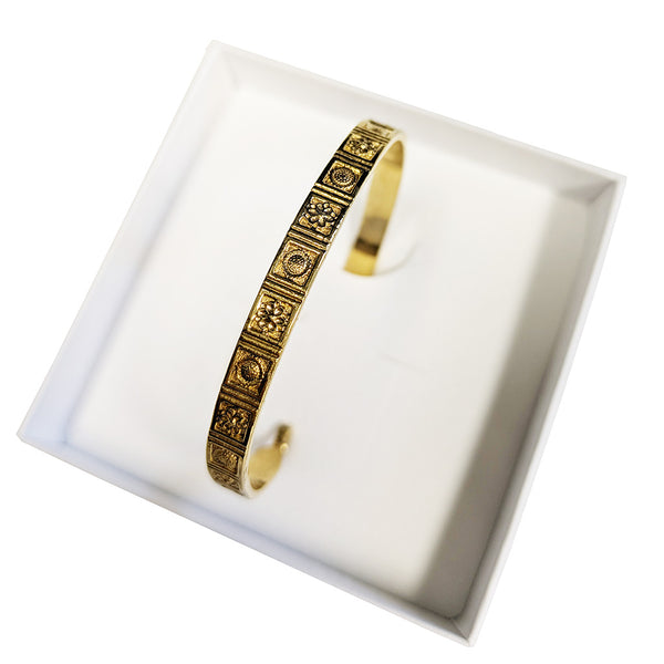 Drayton Hall Exclusive Great Hall Gold Bangle x Mary Frances Maker
